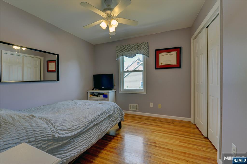 18 Sanders Place