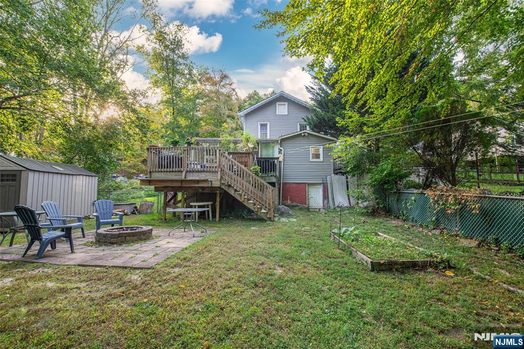76 Reeve Avenue