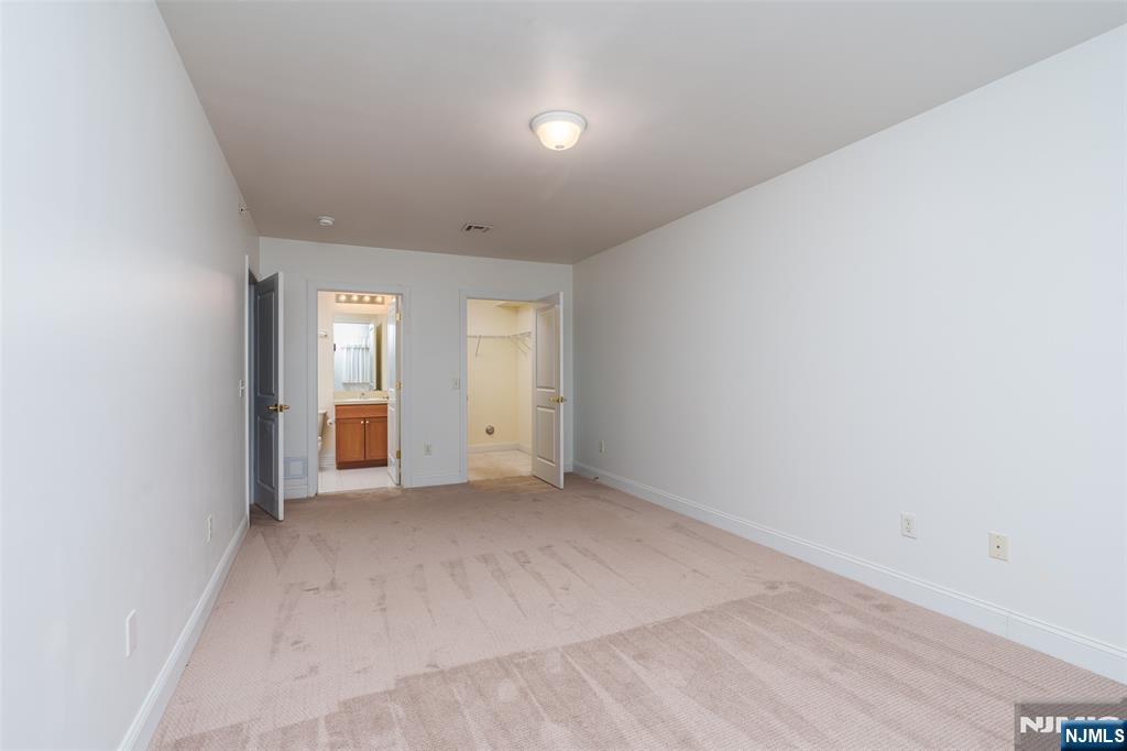 11 Wilshire Terrace