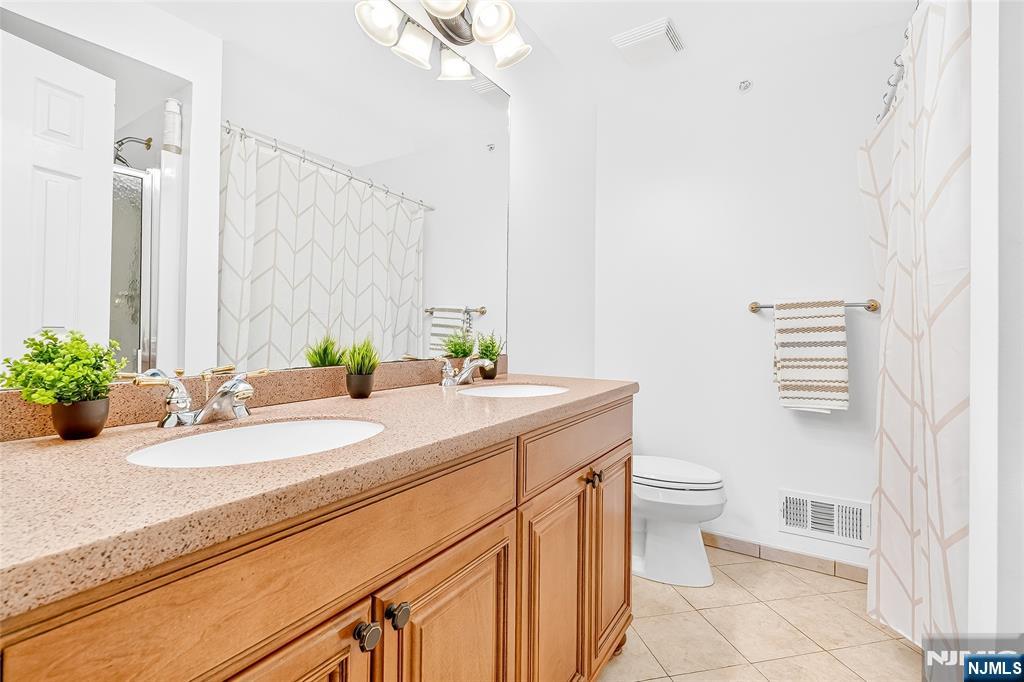 1007 Thoreau Court
