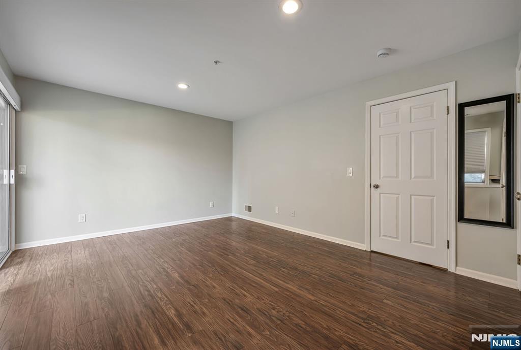 218 Orchard Park
