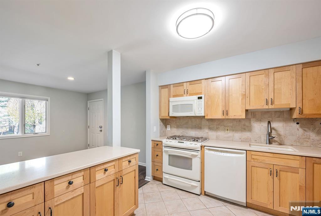 218 Orchard Park