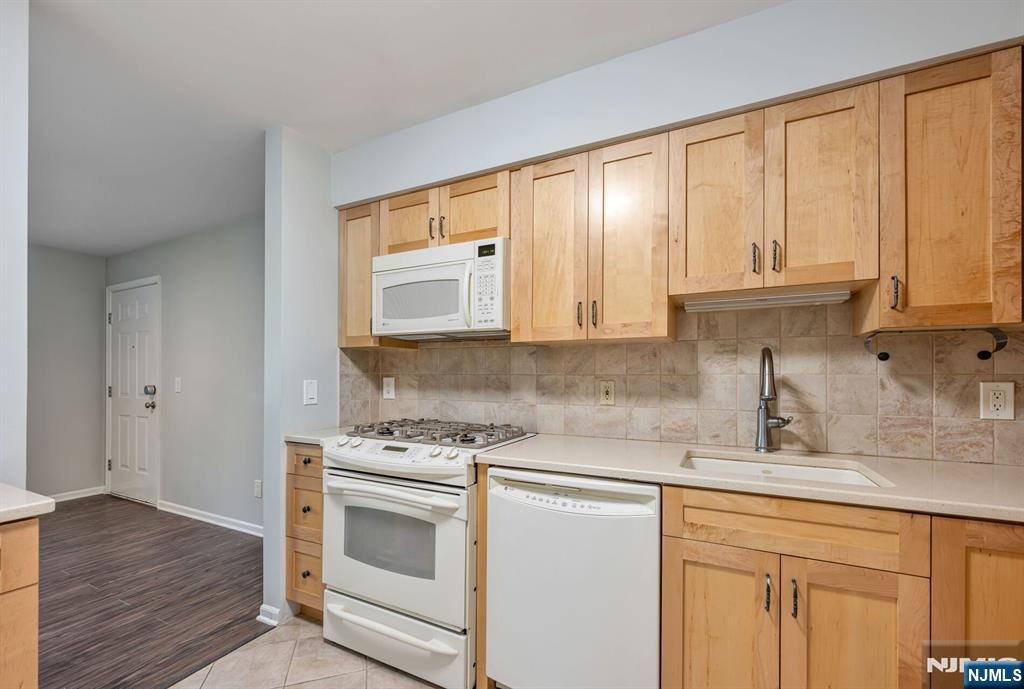 218 Orchard Park