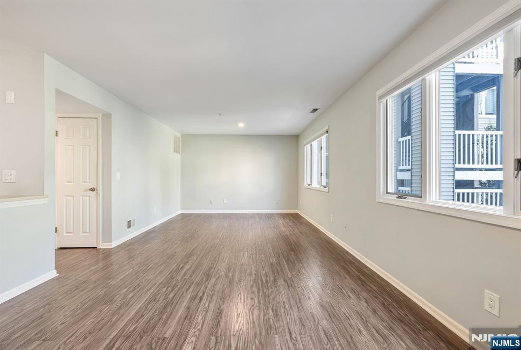 218 Orchard Park