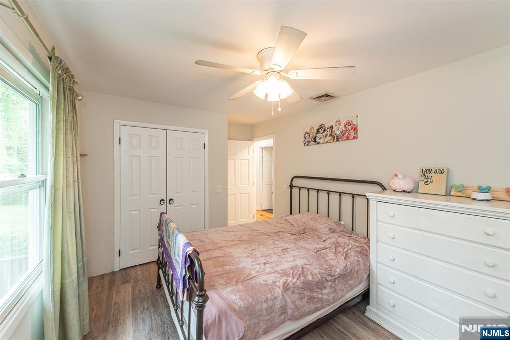 6 Ward Avenue