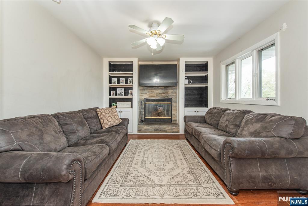 6 Ward Avenue
