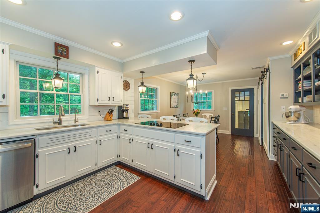 724 Ridge Road
