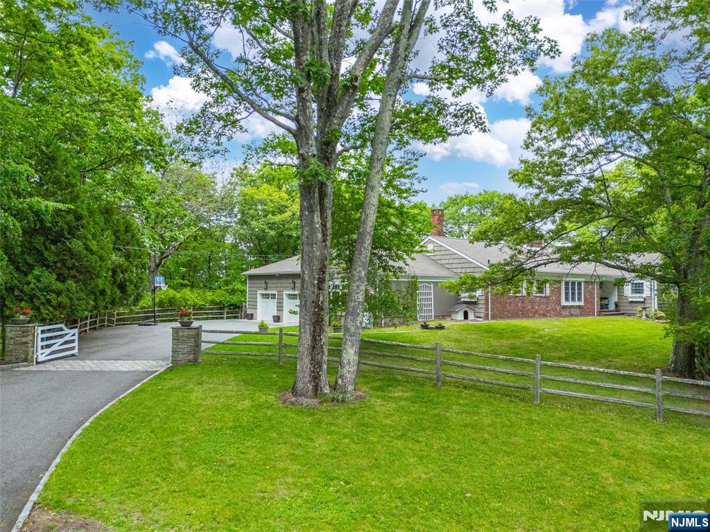 724 Ridge Road