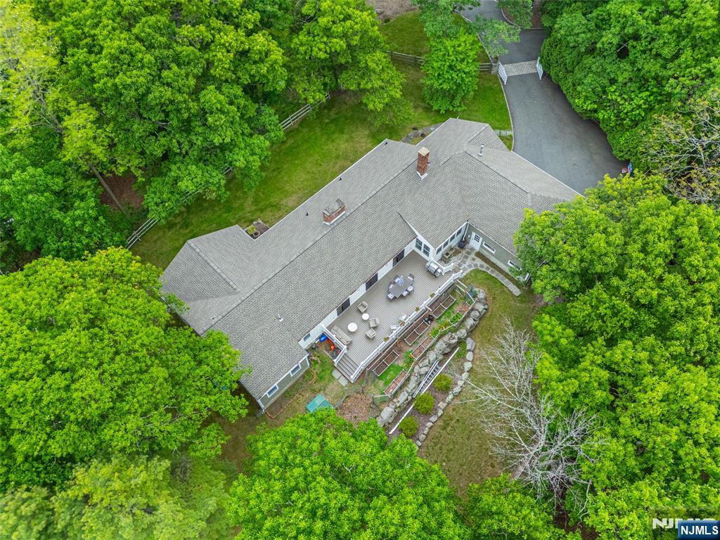 724 Ridge Road
