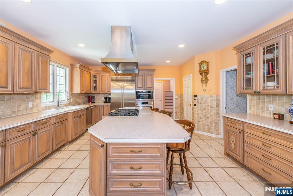 5 Raine Tree Court