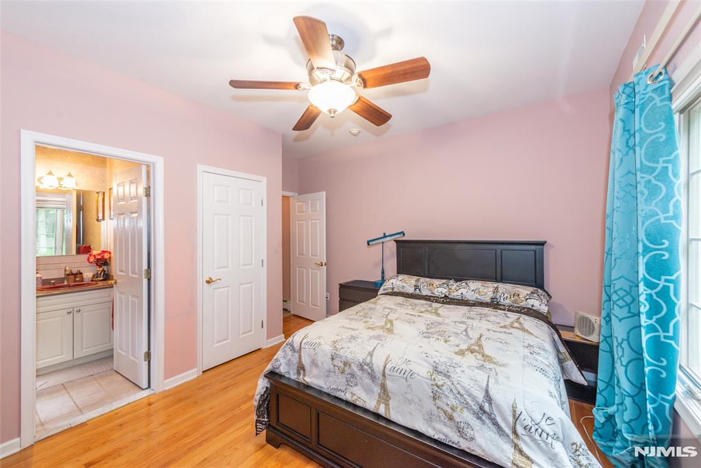 5 Raine Tree Court