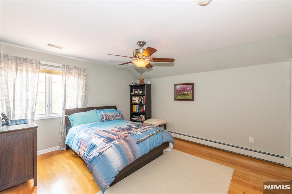 5 Raine Tree Court