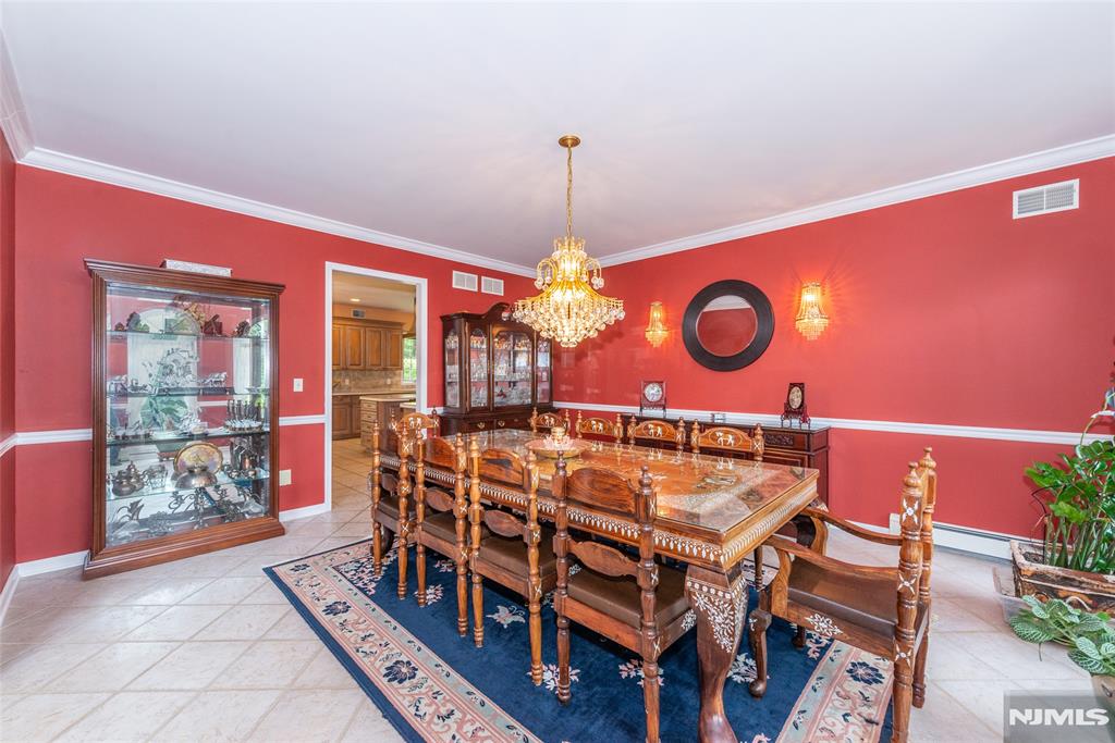 5 Raine Tree Court