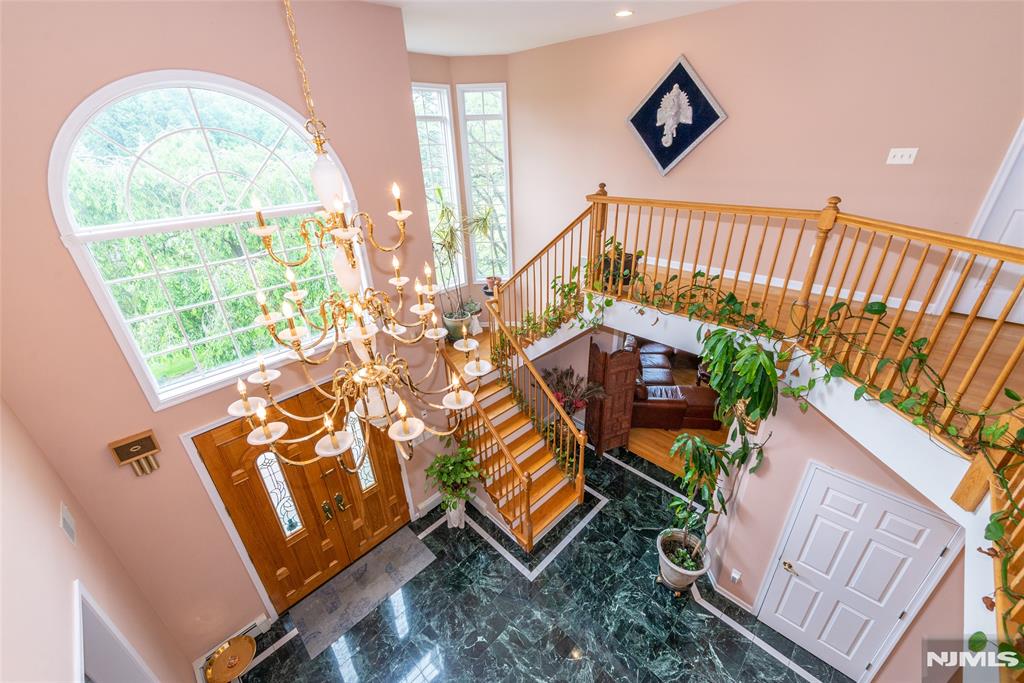 5 Raine Tree Court
