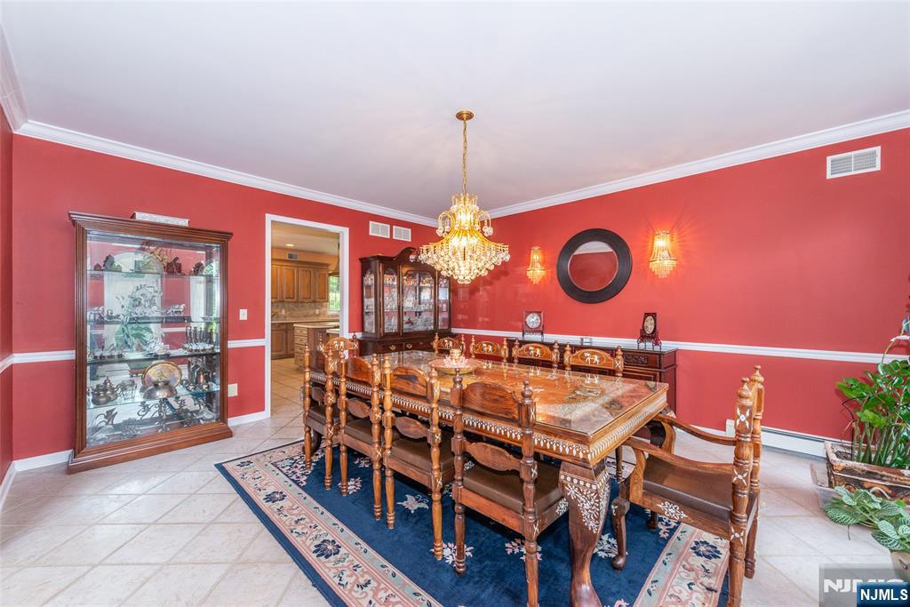 5 Raine Tree Court