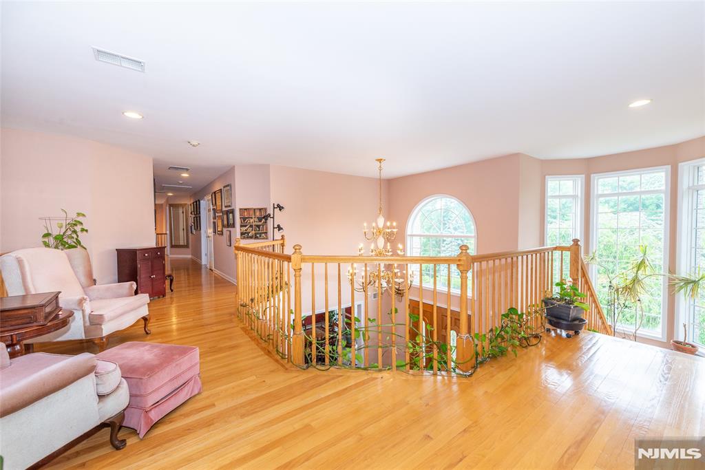 5 Raine Tree Court