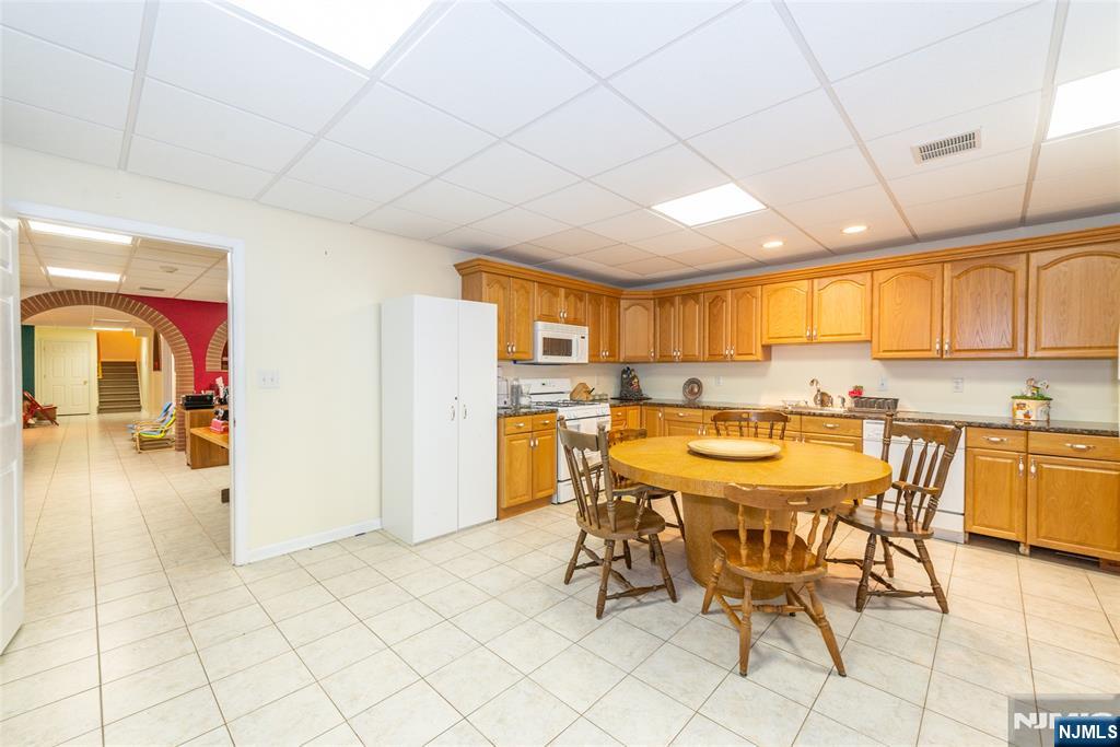 5 Raine Tree Court