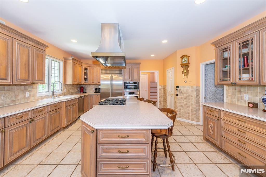 5 Raine Tree Court