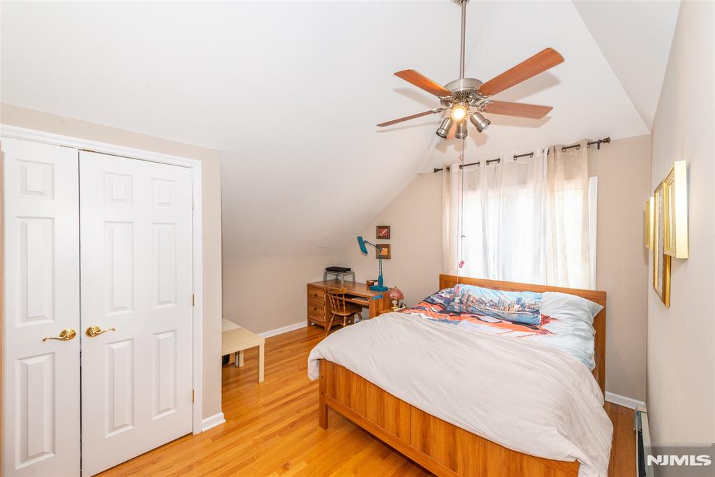 5 Raine Tree Court