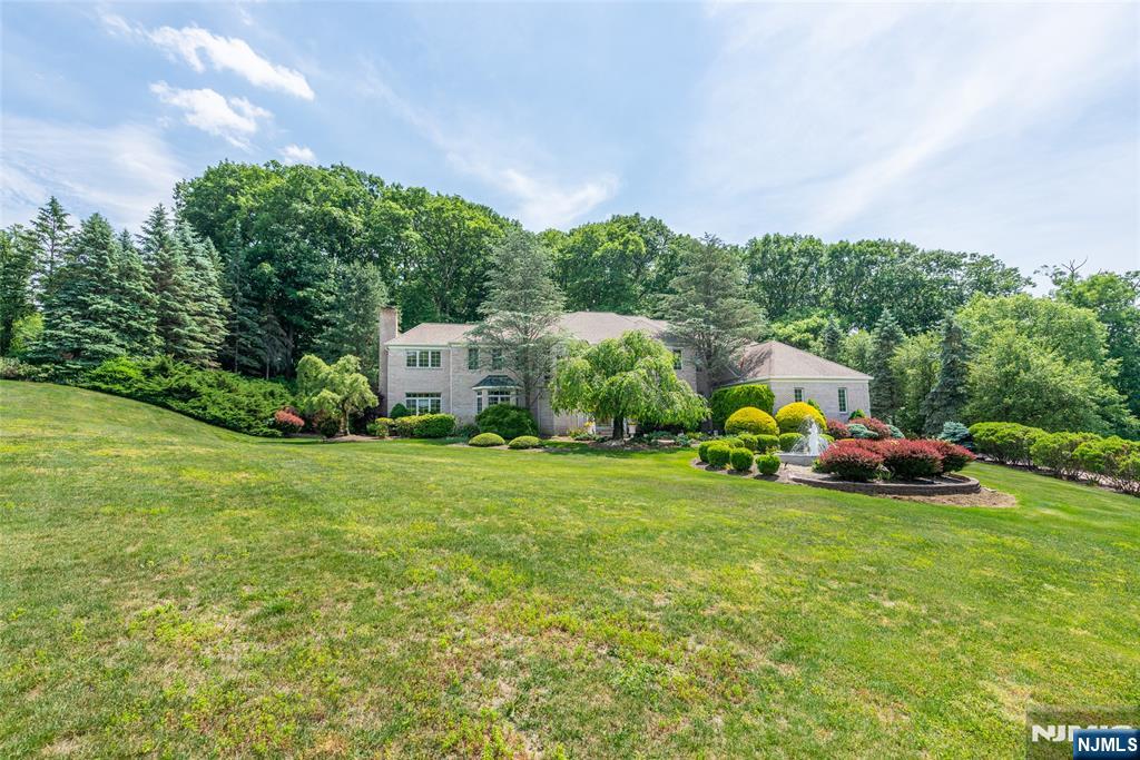 5 Raine Tree Court