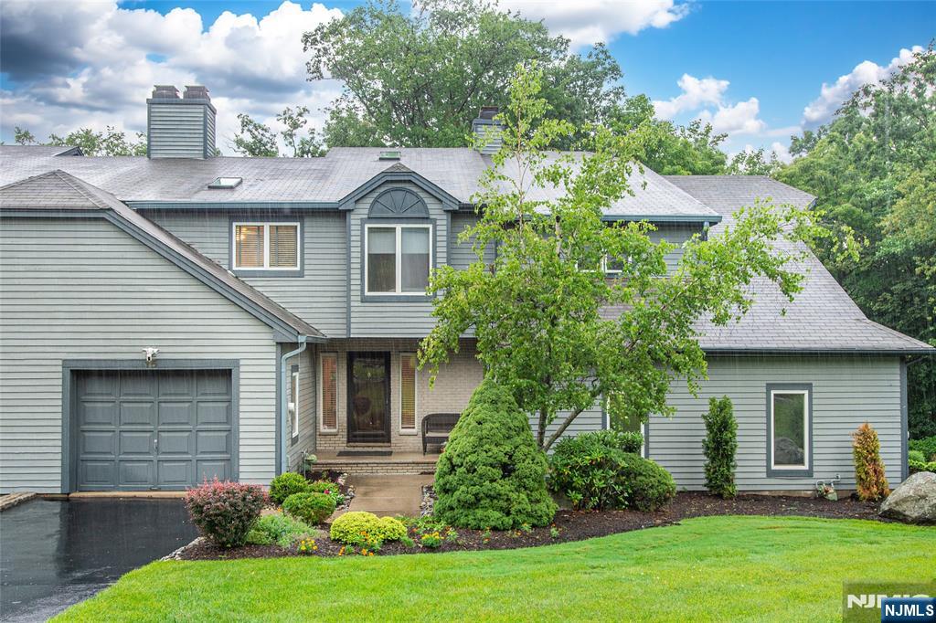 15 Fair Ridge Court