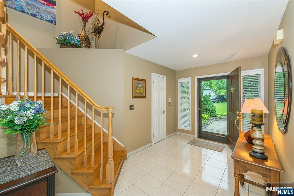 15 Fair Ridge Court