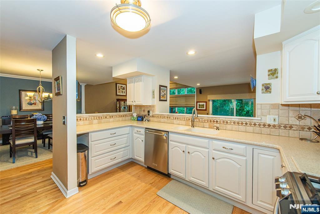 15 Fair Ridge Court