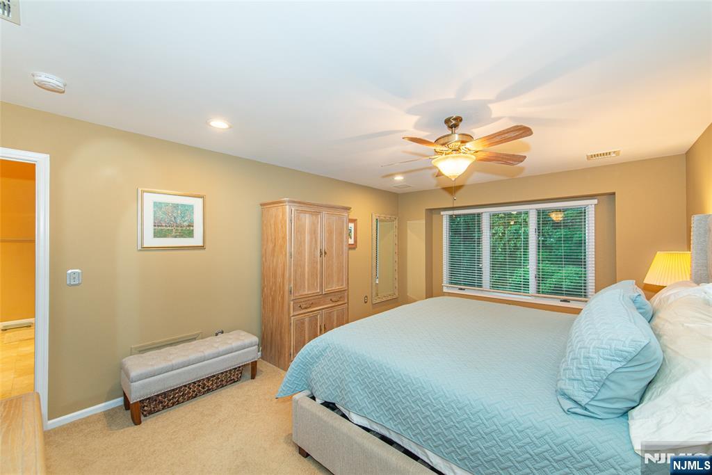 15 Fair Ridge Court