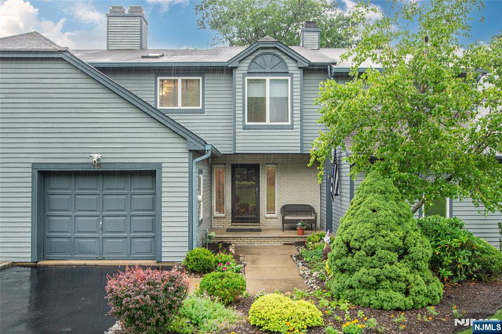 15 Fair Ridge Court