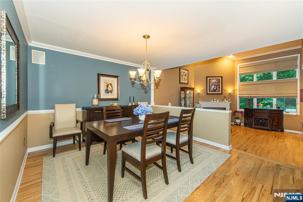 15 Fair Ridge Court