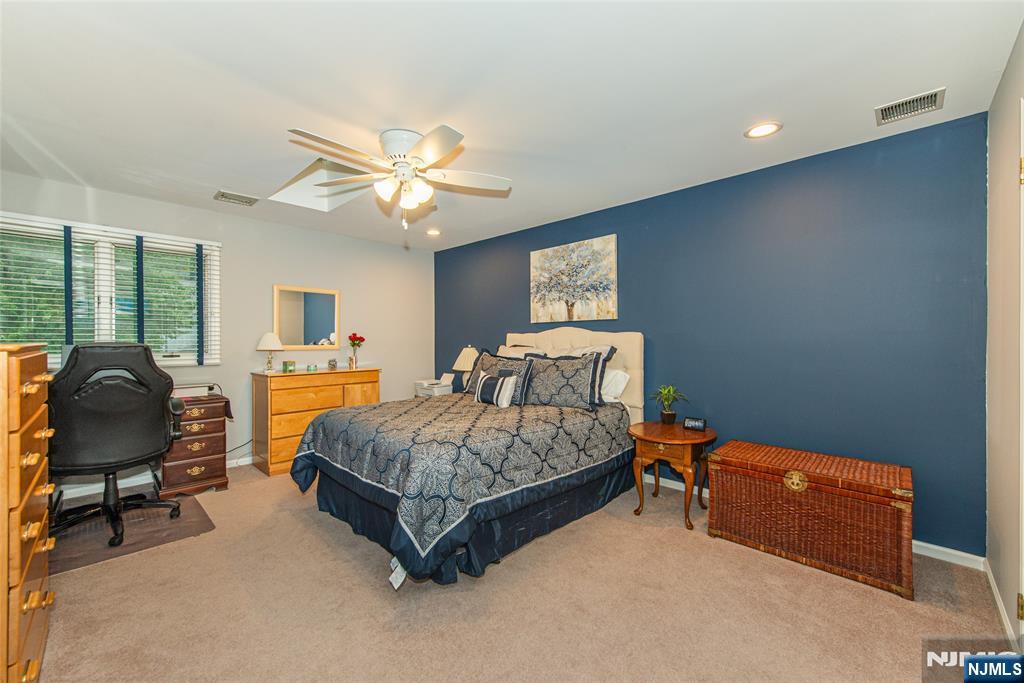 15 Fair Ridge Court