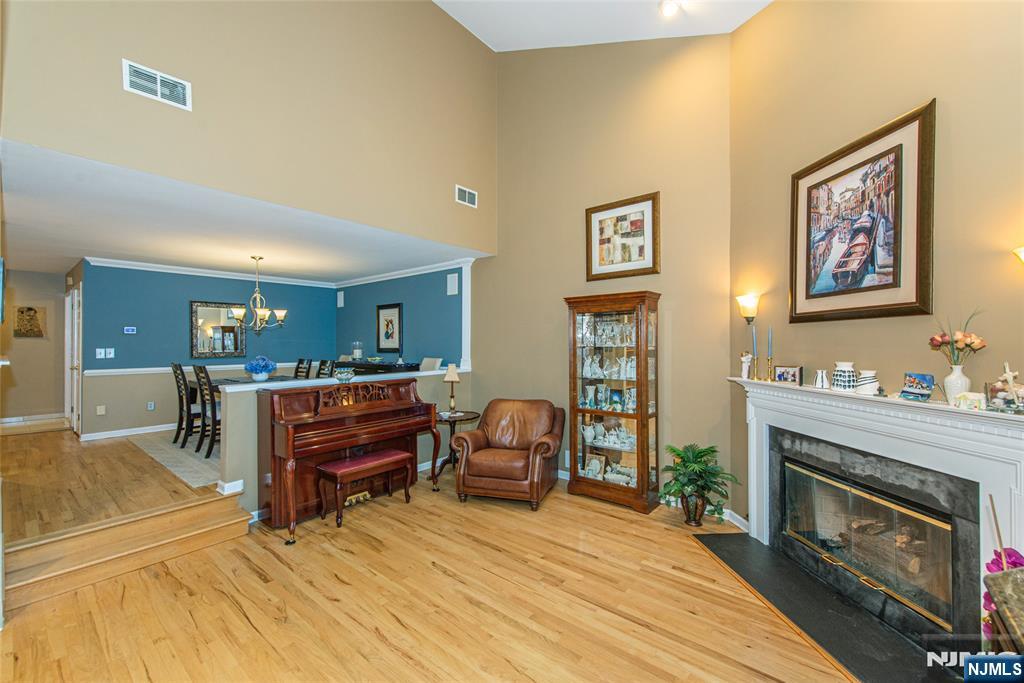 15 Fair Ridge Court