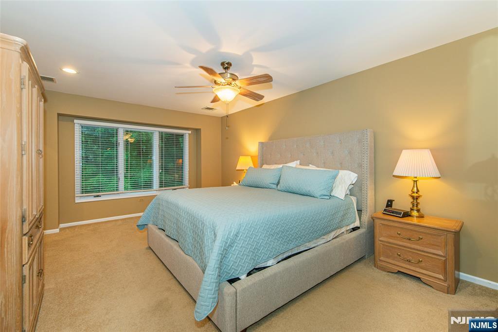 15 Fair Ridge Court