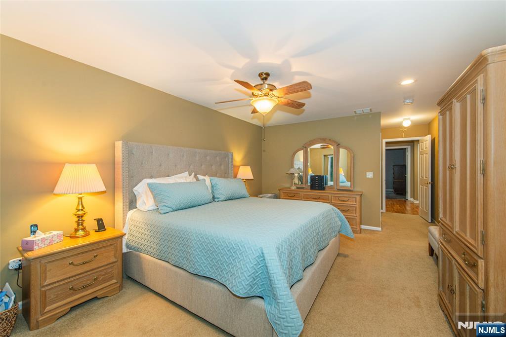 15 Fair Ridge Court