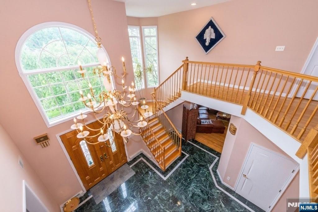 5 Raine Tree Court