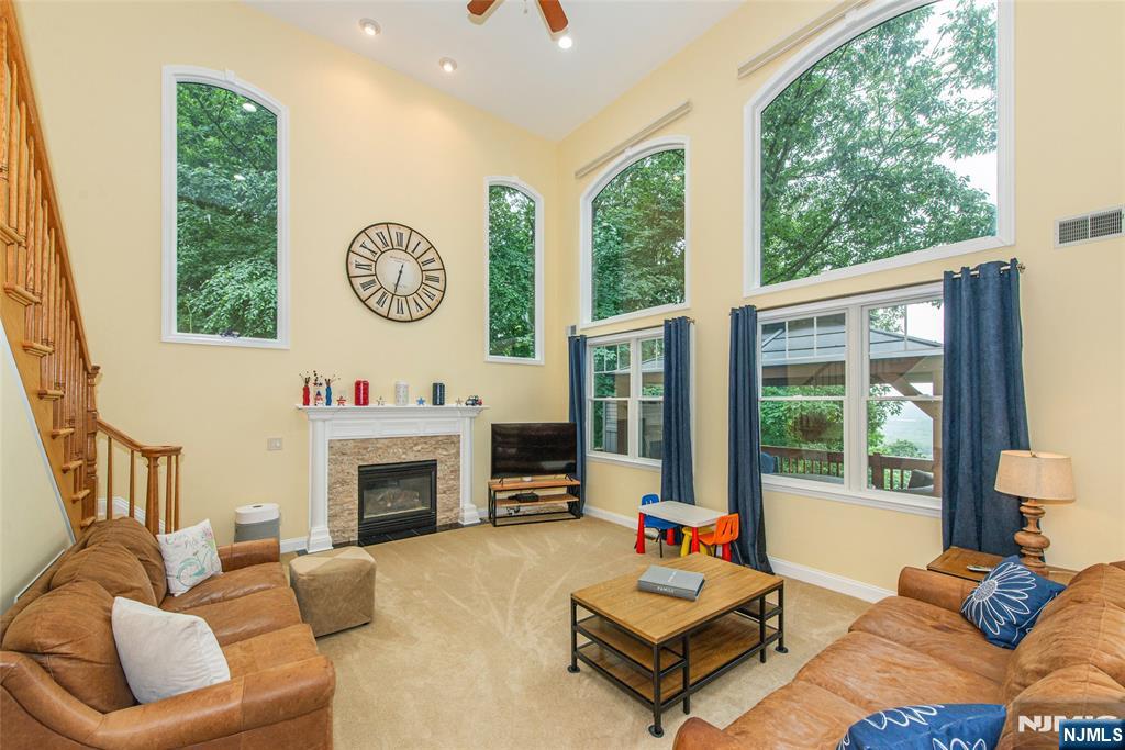 93 Coventry Way