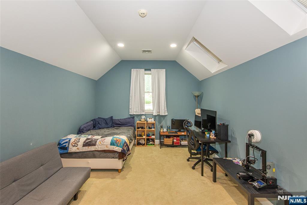 93 Coventry Way