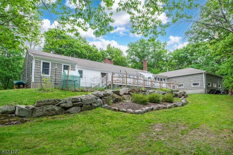 724 Ridge Rd