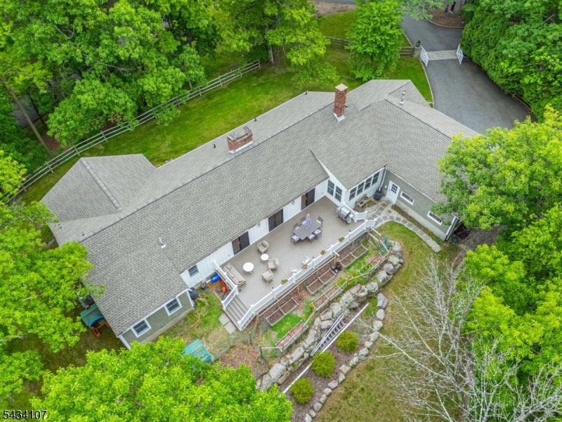 724 Ridge Rd