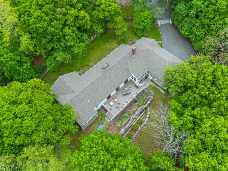 724 Ridge Rd
