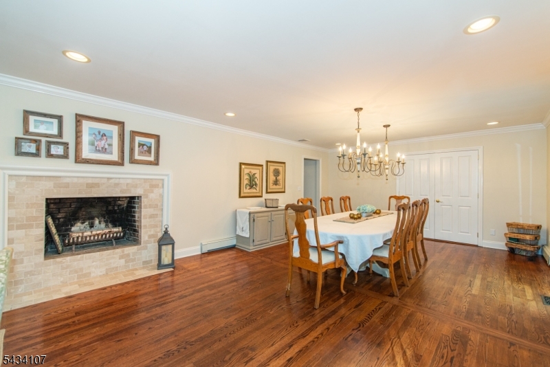 724 Ridge Rd