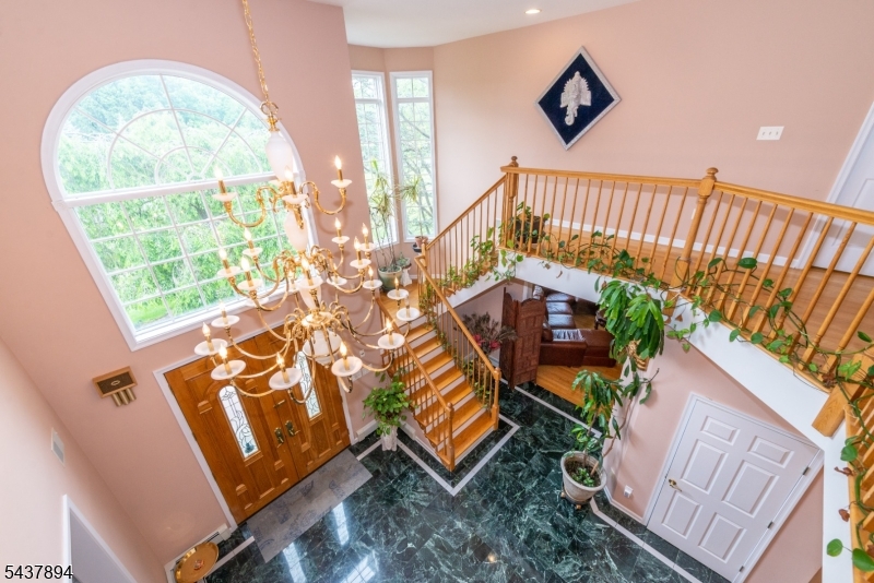 5 Raine Tree Ct