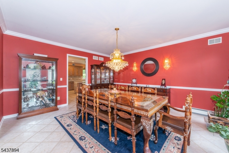 5 Raine Tree Ct