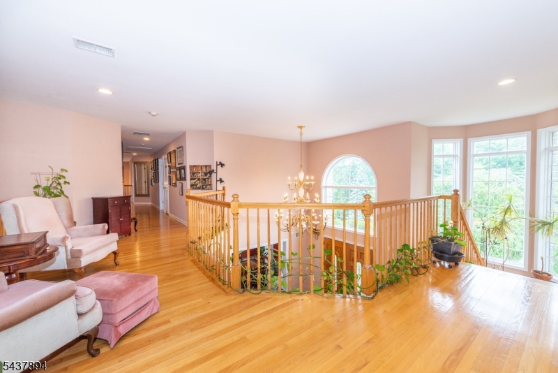5 Raine Tree Ct