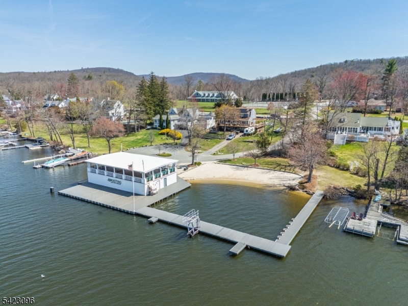63 Ramapo Rd