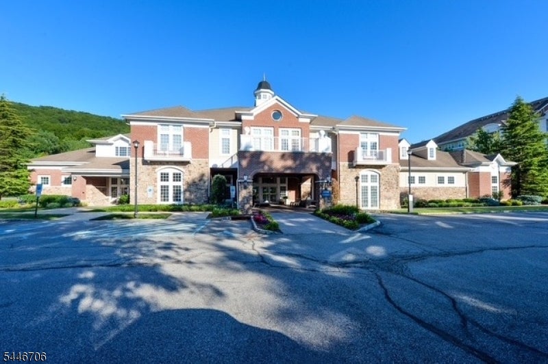 2107 Warrens Way 107
