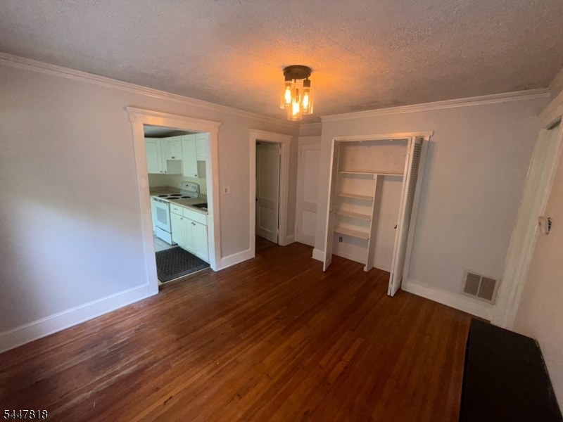 109 Carey Ave