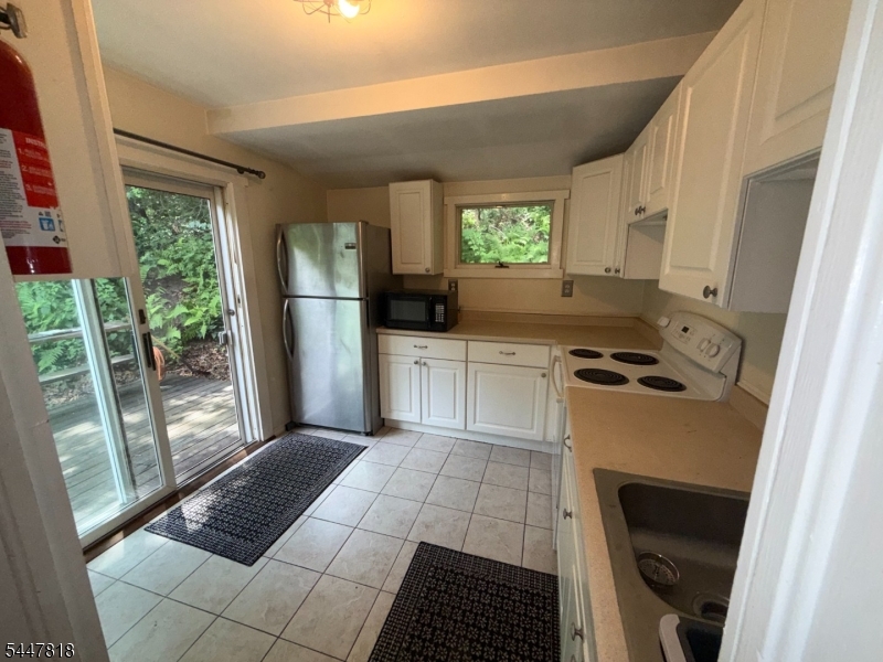 109 Carey Ave