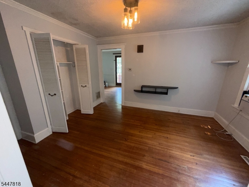 109 Carey Ave