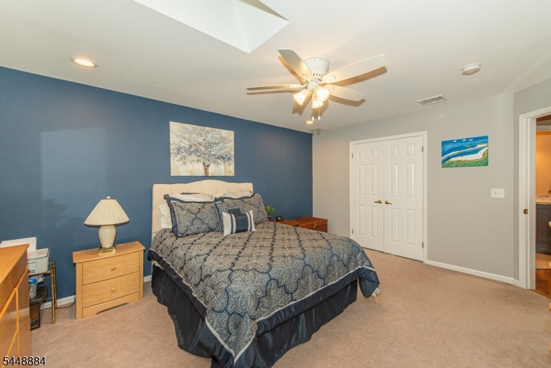 15 Fair Ridge Ct
